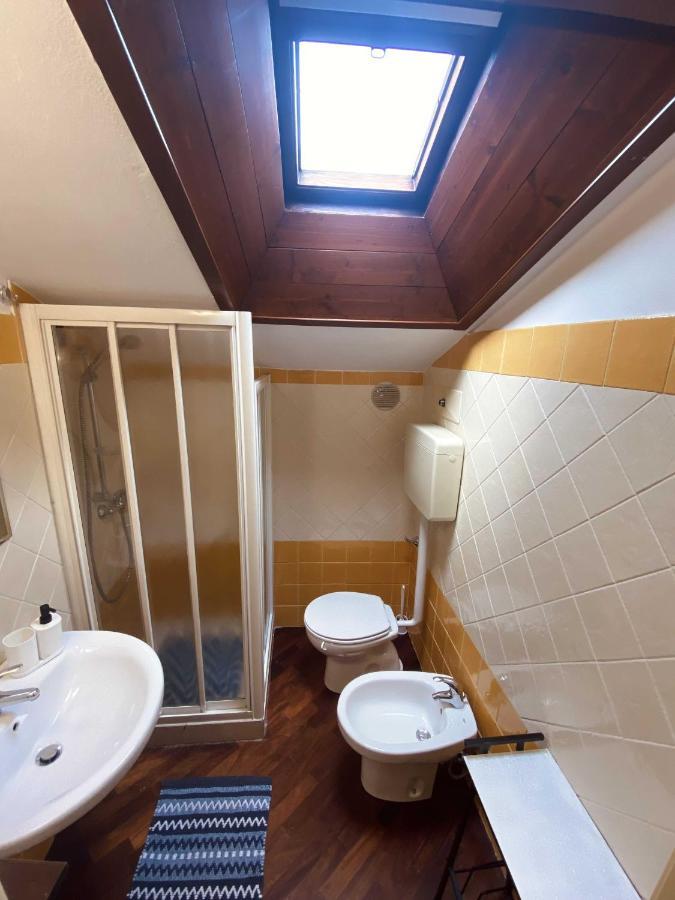 Antico Borgo Apartment เดเซนซาโนเดลการ์ดา ภายนอก รูปภาพ