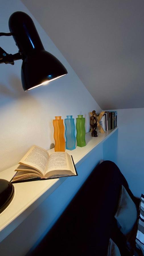 Antico Borgo Apartment เดเซนซาโนเดลการ์ดา ภายนอก รูปภาพ
